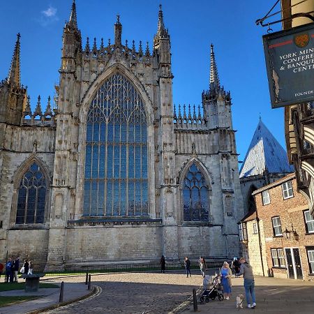 York Minster View Villa Exteriör bild